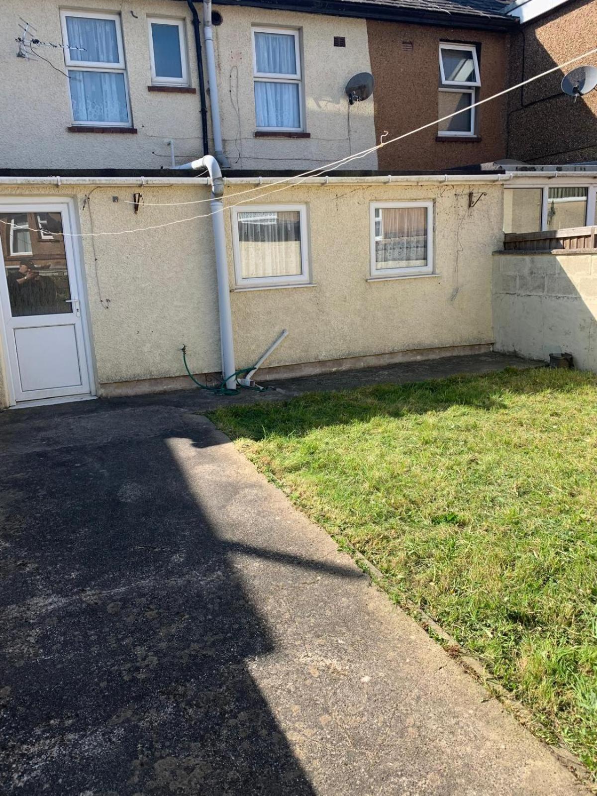Room Only Guest Accommodation, Guest House Self Catering Bangor  Extérieur photo