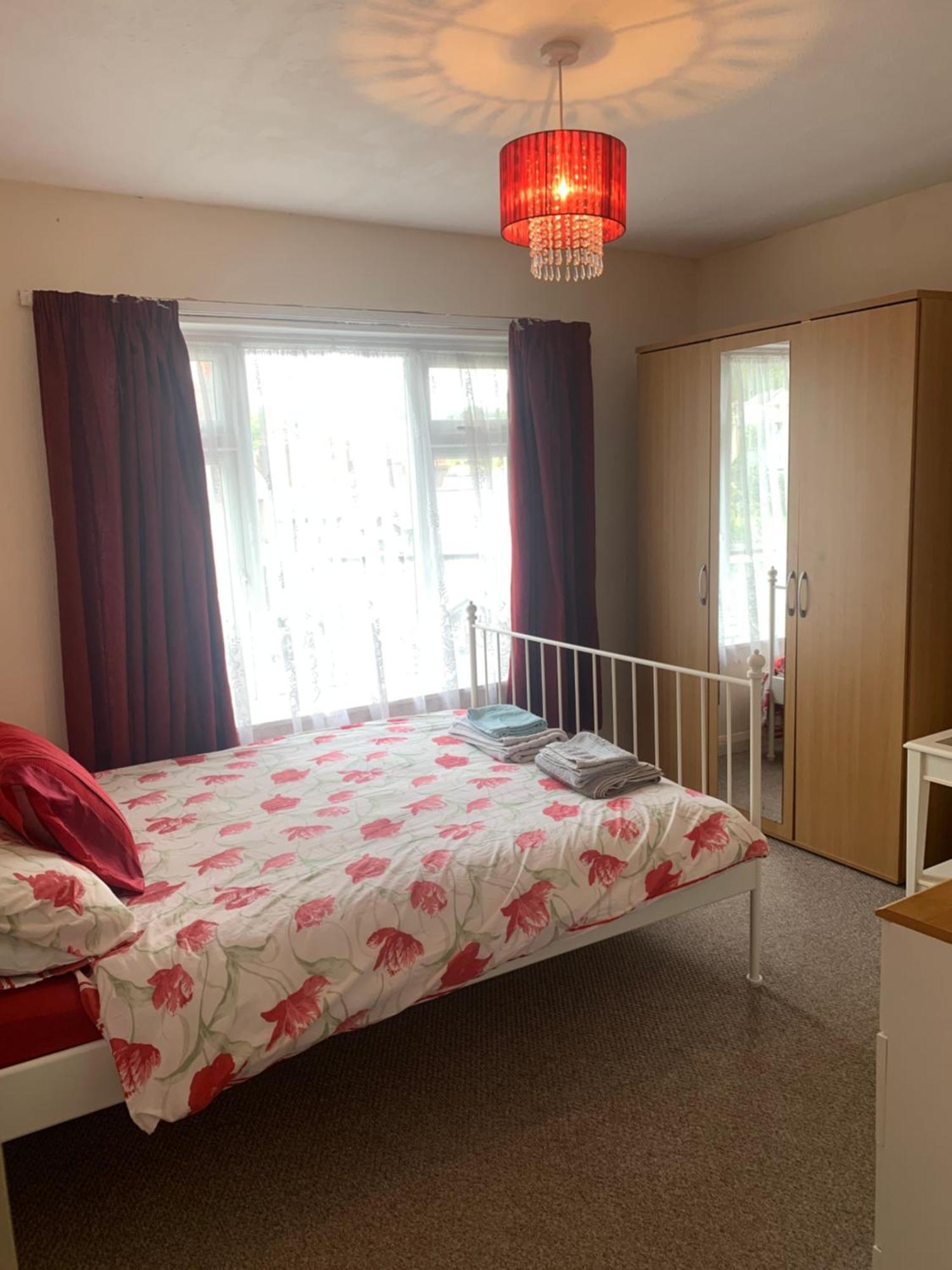 Room Only Guest Accommodation, Guest House Self Catering Bangor  Extérieur photo
