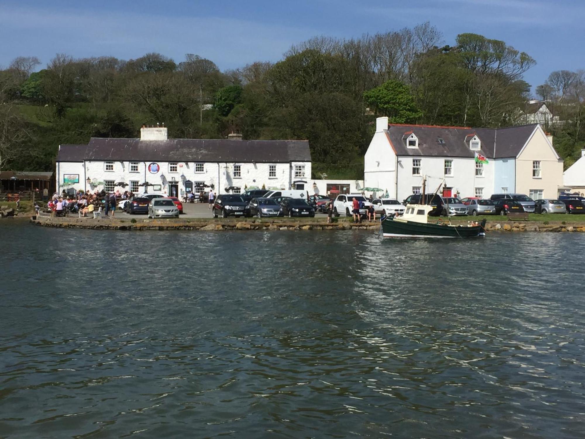 Room Only Guest Accommodation, Guest House Self Catering Bangor  Extérieur photo