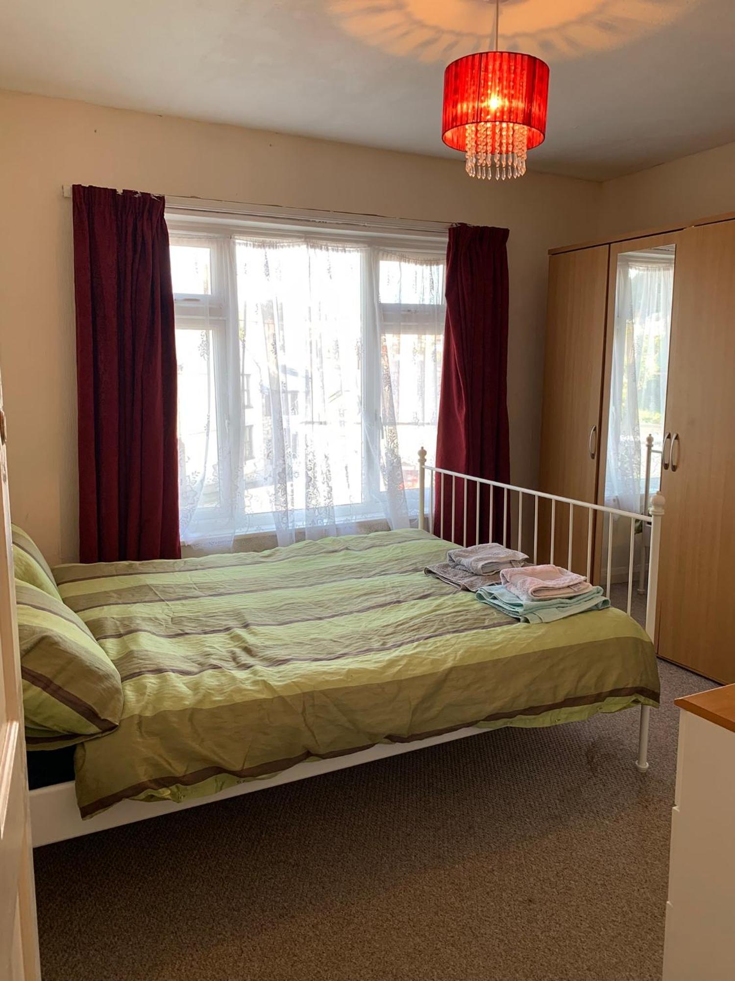 Room Only Guest Accommodation, Guest House Self Catering Bangor  Extérieur photo